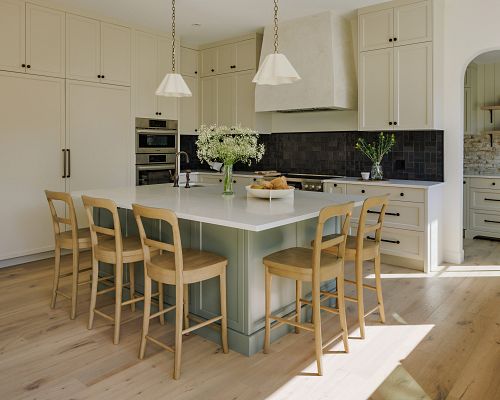 Kitchen Island – TR Interiors